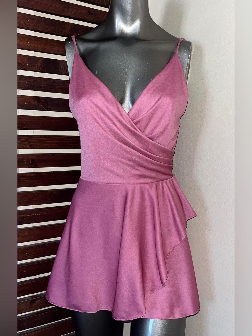 1970s Vintage Pink Wrap Style V-Neck Customized Disco Dress - Picture 6 of 8